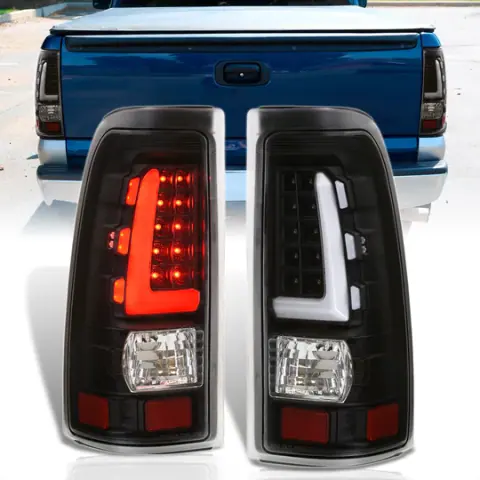 Chevrolet Silverado 1999–2006 Tail Light