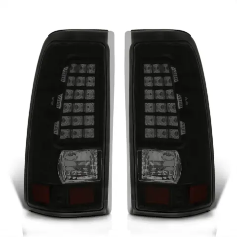 Chevrolet Silverado 1999–2006 Tail Light